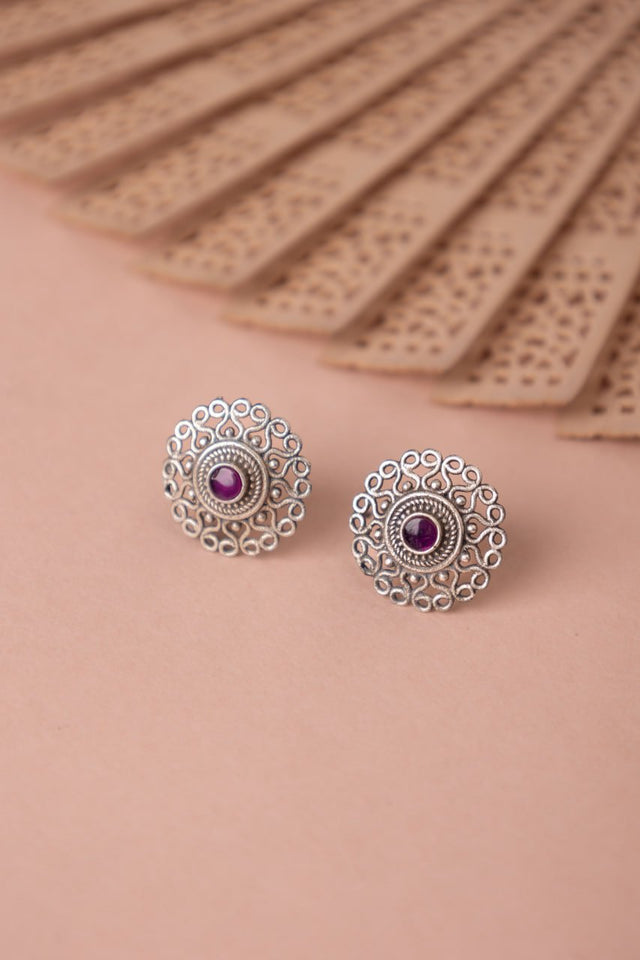 Moh Fine Carved Versatile Stud Earring