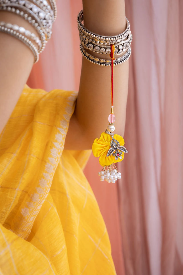 Moh Flower Leaf Pendant Blooming Lumba Rakhi