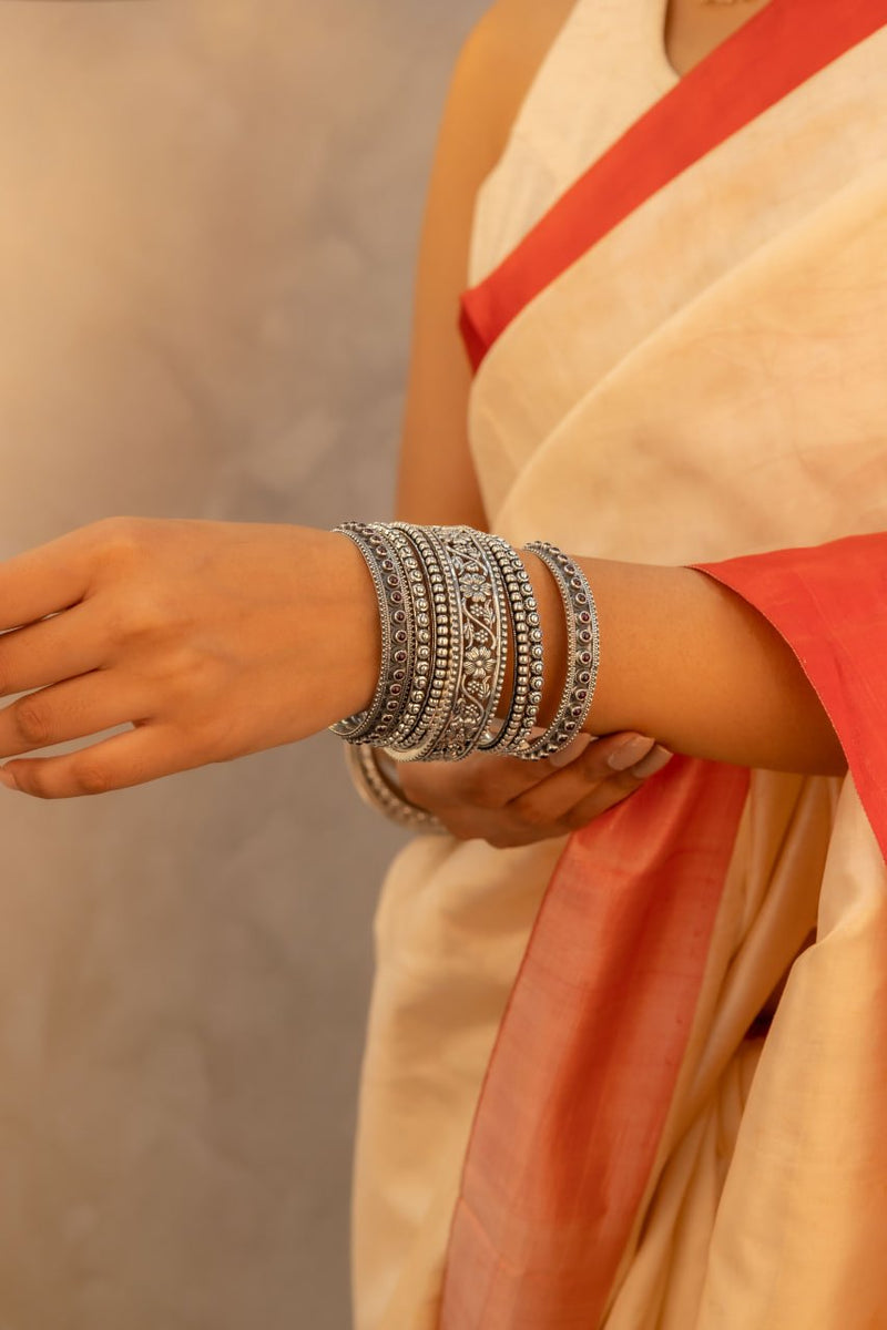 925 pure silver intricate flower classic bangle set