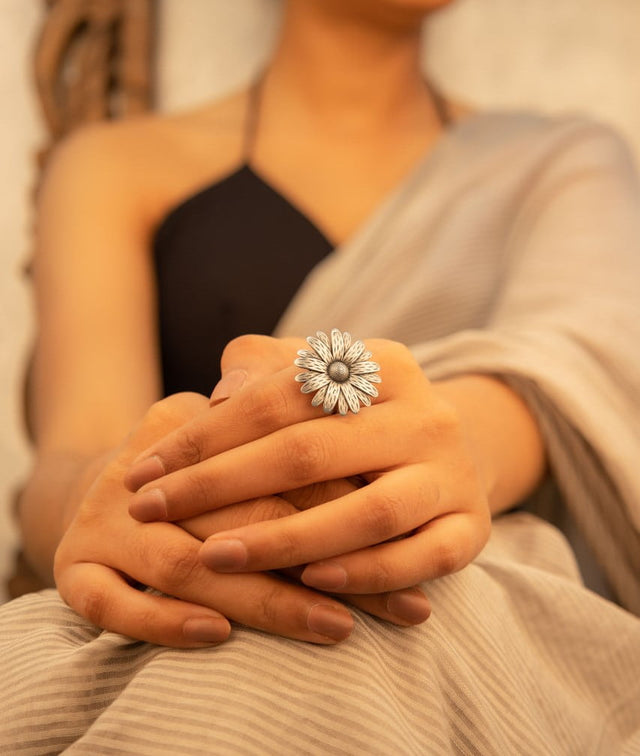 Moh Intricate Sunflower Statement Ring