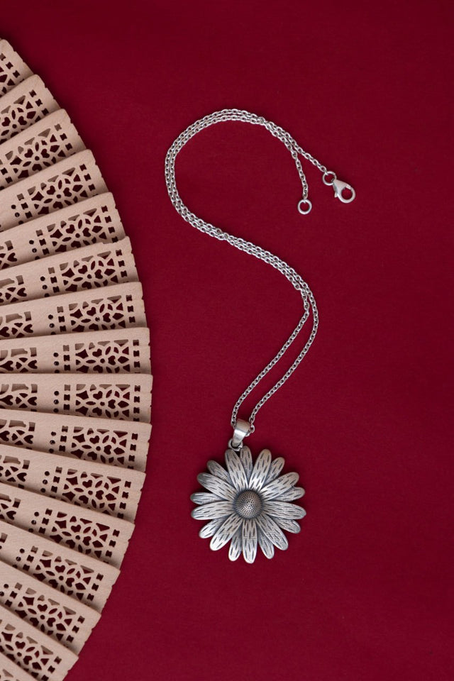 Moh Sunflower Intricate Necklace