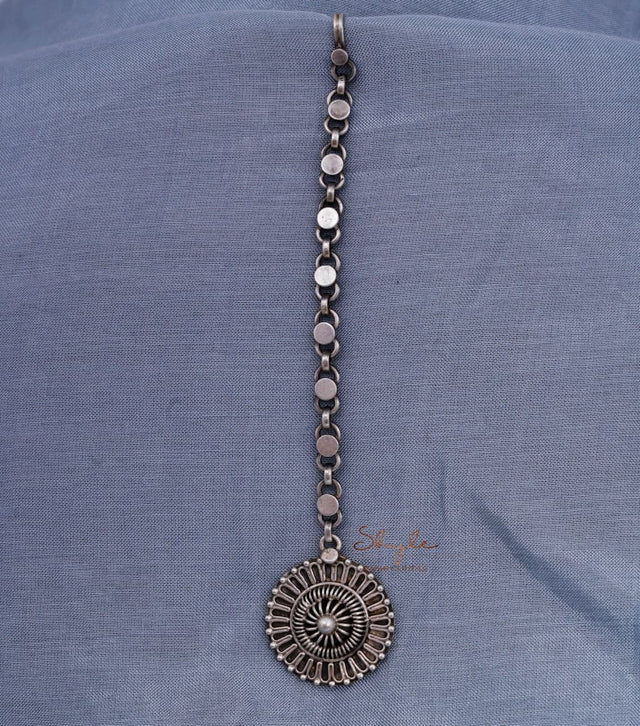 Adya Intricate Timeless Maangtika front