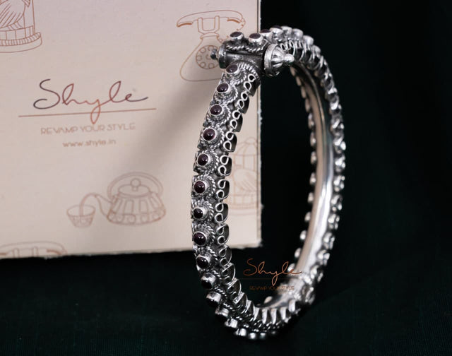 Tattva detailed Jadau timeless Kada side