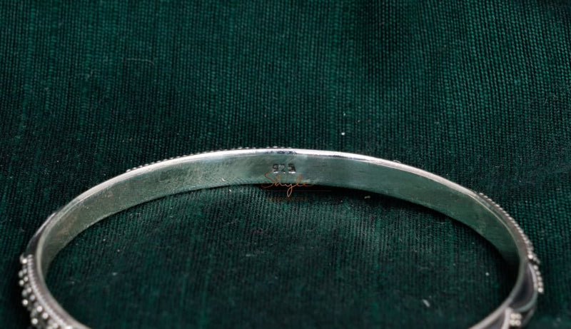 Anvaya Daana Detailed Oxidised Bangle back