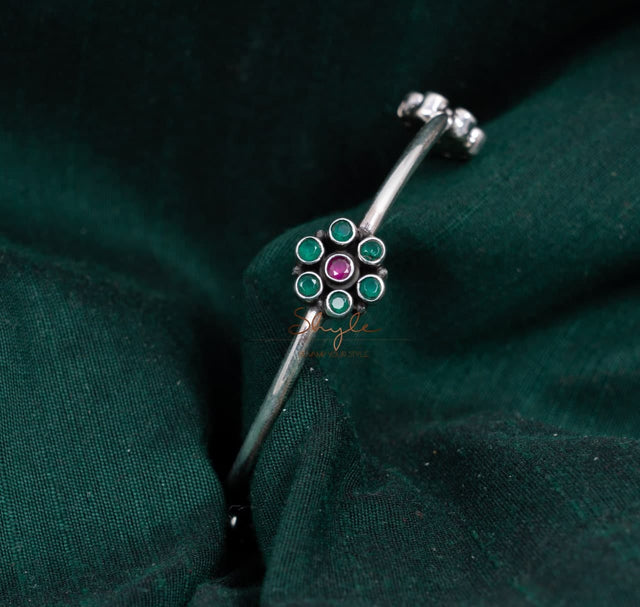 925 pure silver jadau flower bangle, front view