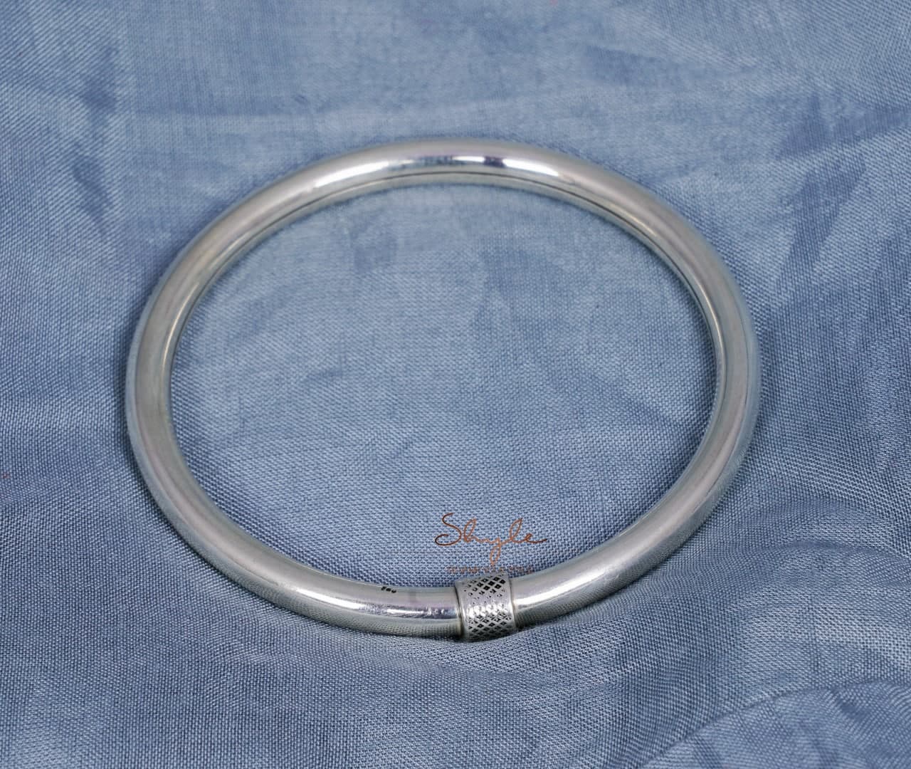 Moh Fine Versatile Kada