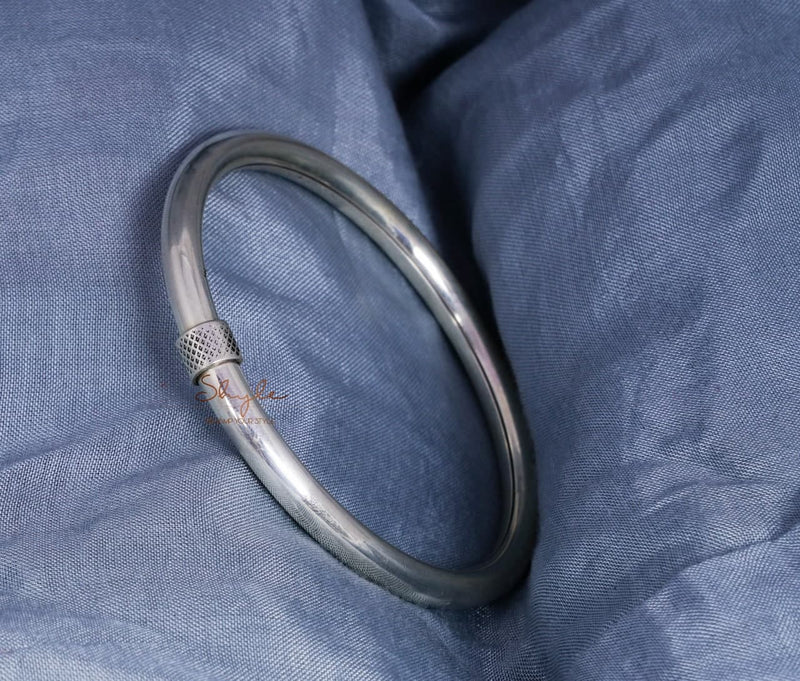 Moh Fine Versatile Kada