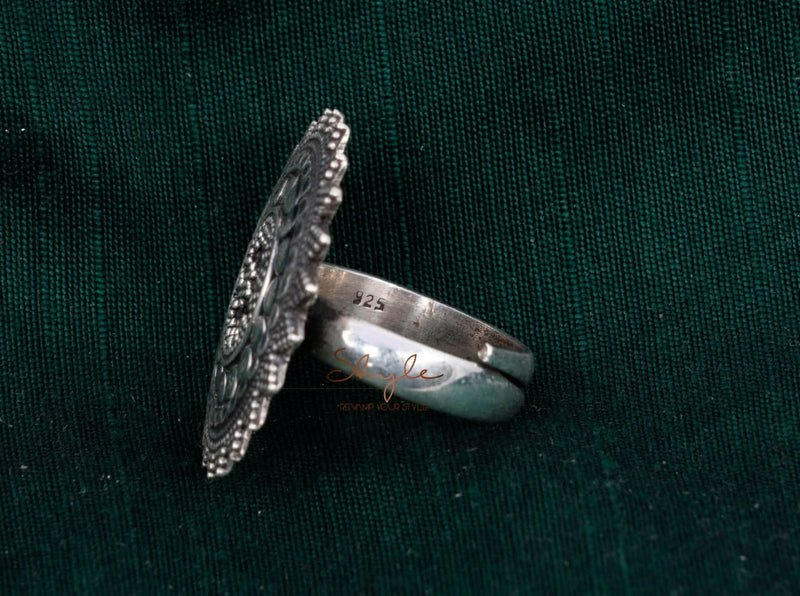 Adya Daana Art Concentric Ring