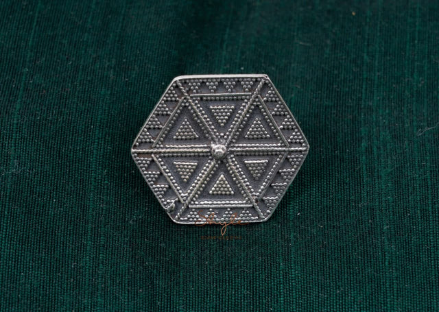 Moh Daana Art Hexagon Ring