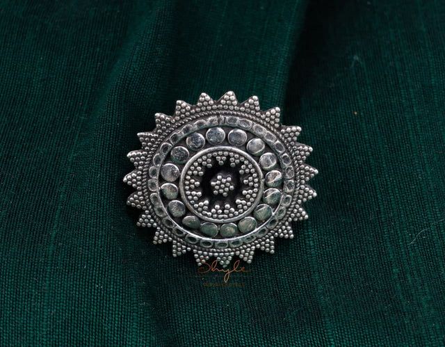 Adya Daana Art Concentric Ring