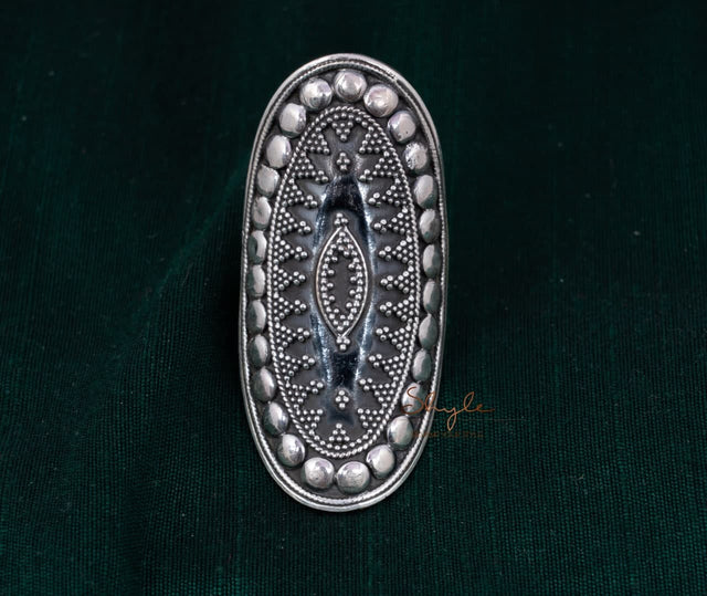 Mizoya Daana Detailed Classic Ring