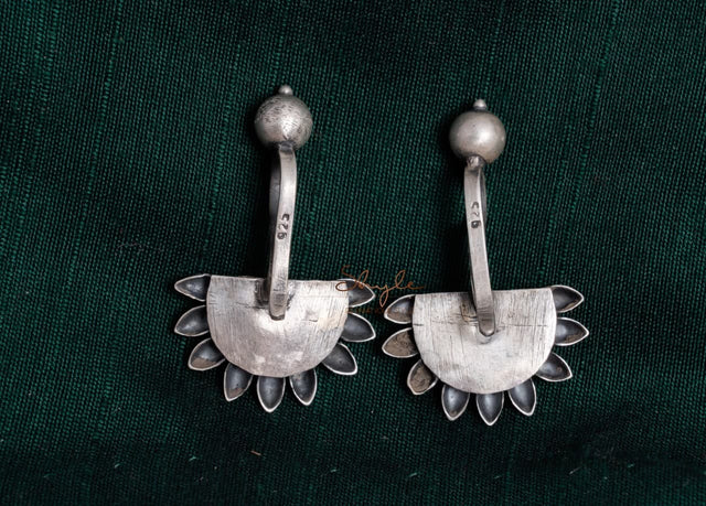 Adya Petal Zircon clip on Bugadi back