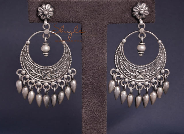 Dulari Intricate Timeless Chandbalis