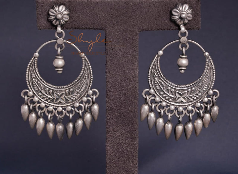 Dulari Intricate Timeless Chandbalis
