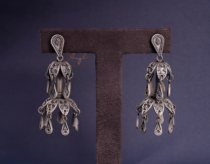 Mizoya Daana Detailed Chandelier Statement Earrings front