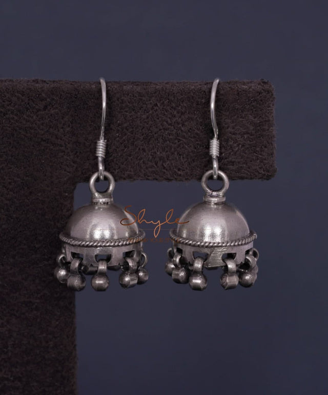 Moh Fine Versatile Jhumki front