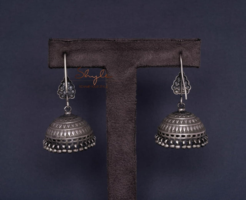 Dulari Versatile Intricate Jhumka