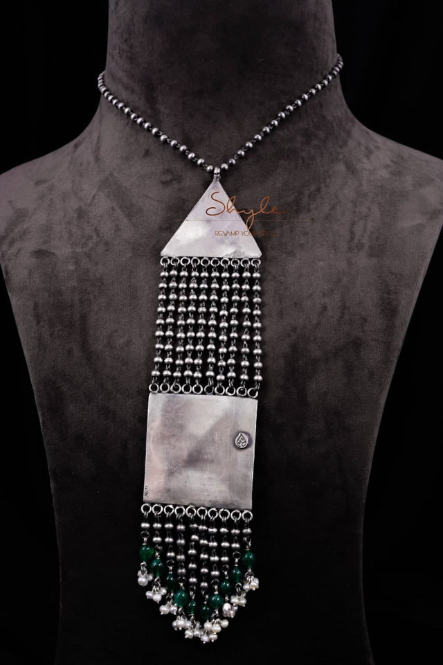 Tattva Intricate Dangling Classic Necklace