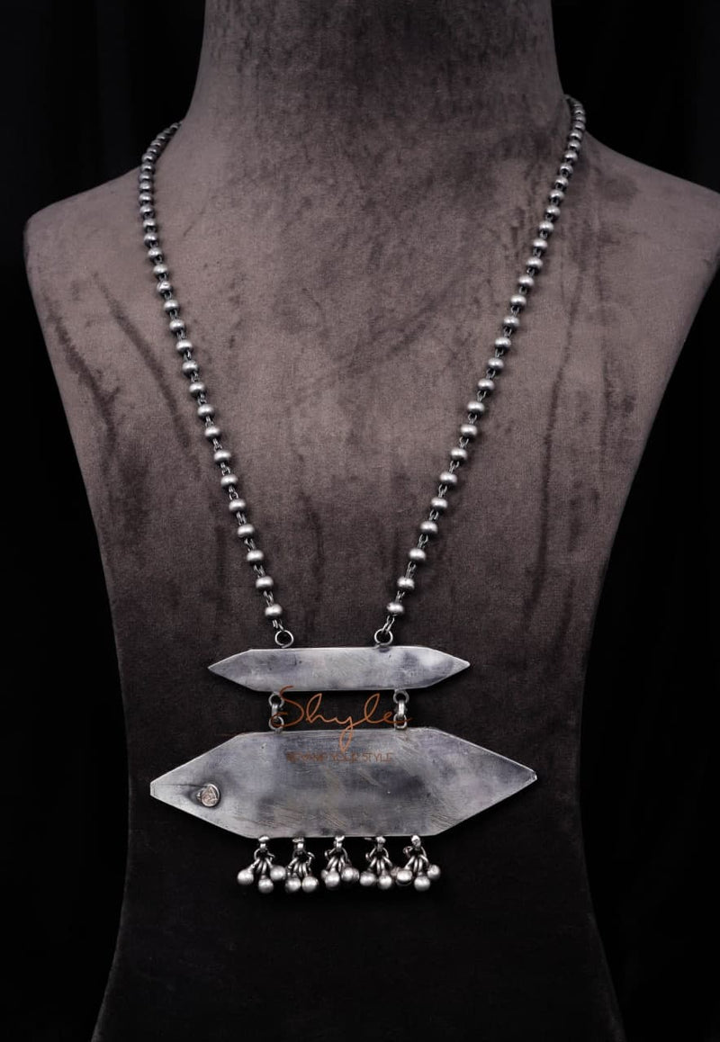 Mizoya Detailed Motif Layered Necklace