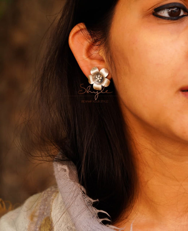 Moh Mini Flower Statement Earrings