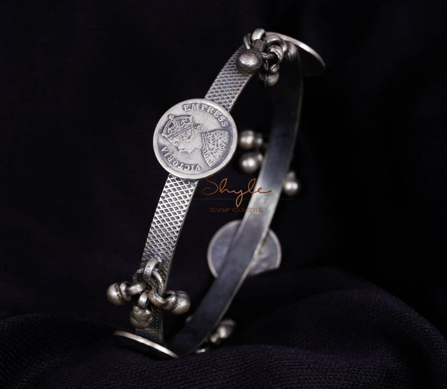Mizoya Victorian coin ghughri Textured Bangle side