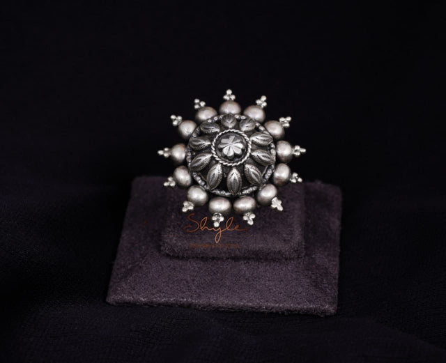 Mizoya Embossed Intricate Ring