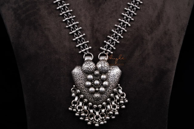 Anvaya Intricate Pendant Jali Chain Classic Necklace