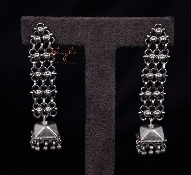Anvaya Intricate Jali Jhumki front