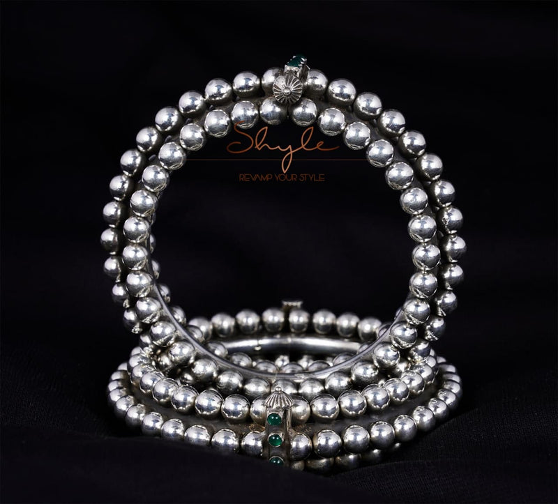 Tattva Ball Cluster Classic Kada front