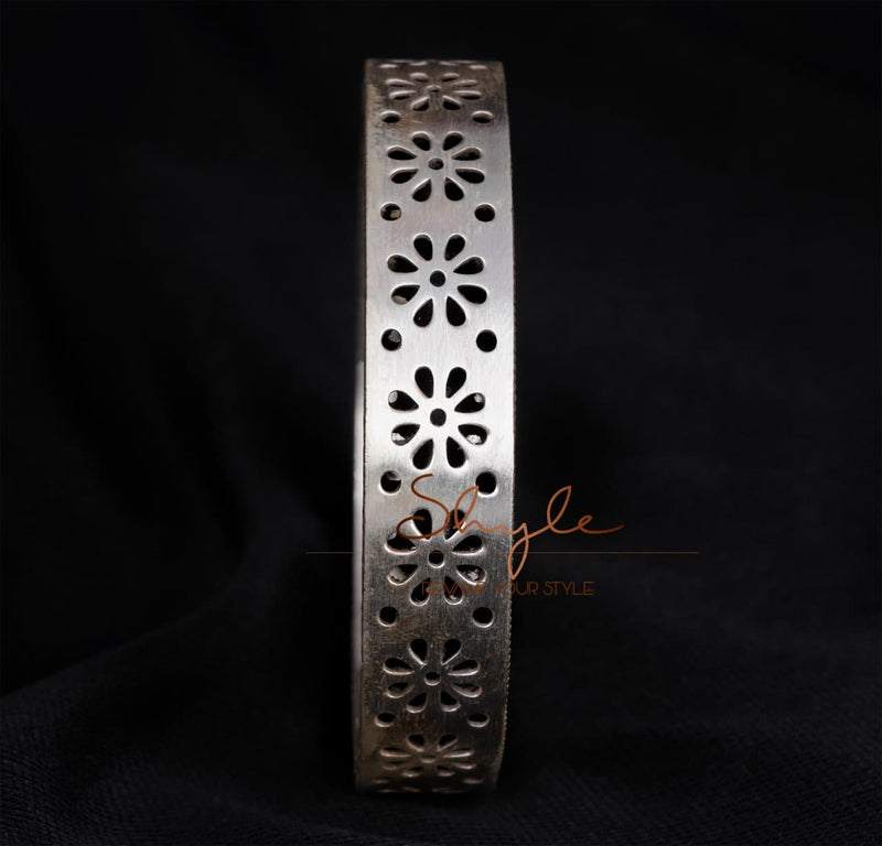 Moh Fine Carved Flower Statement Kada front