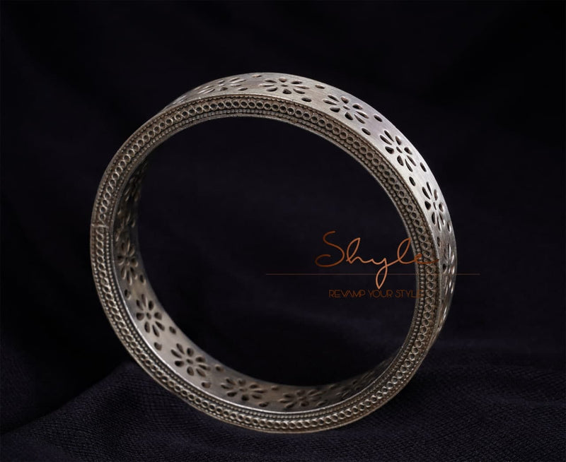 Moh Fine Carved Flower Statement Kada side