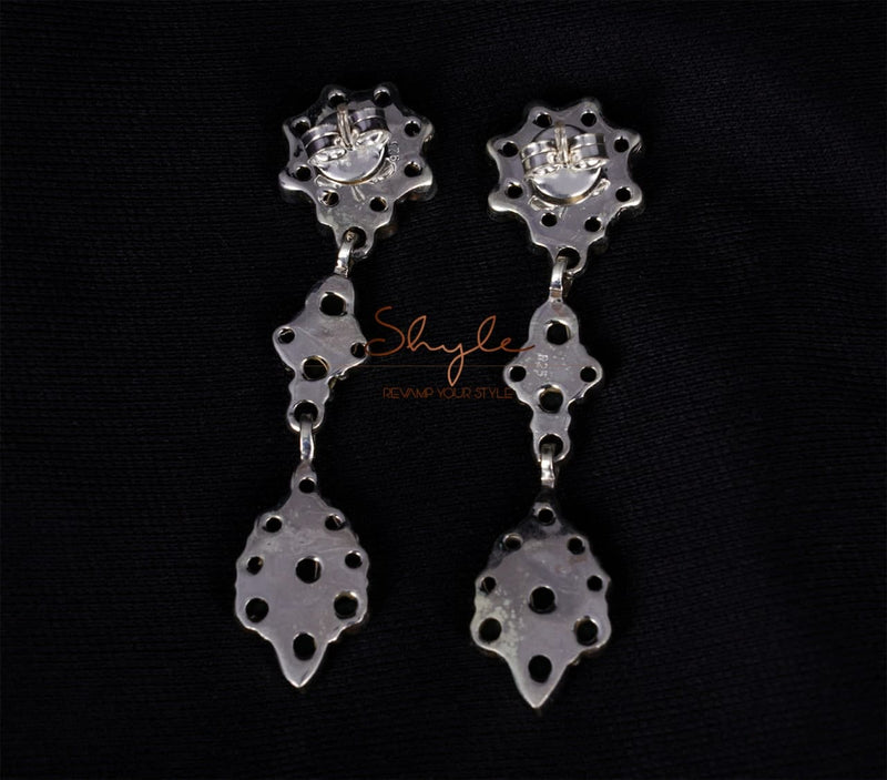 Essence Flower Motif Leaf Drop Earrings back