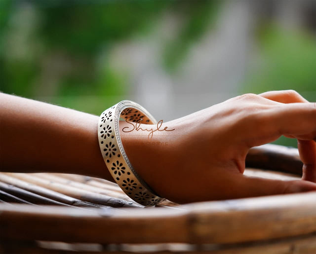 Moh Fine Carved Flower Statement Kada