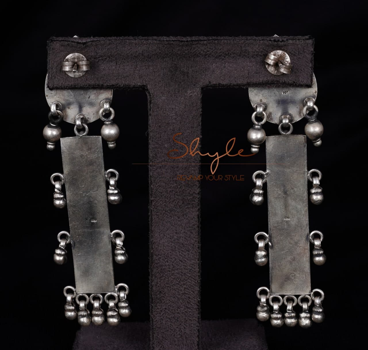 Mizoya Detailed Ghughri Earrings back