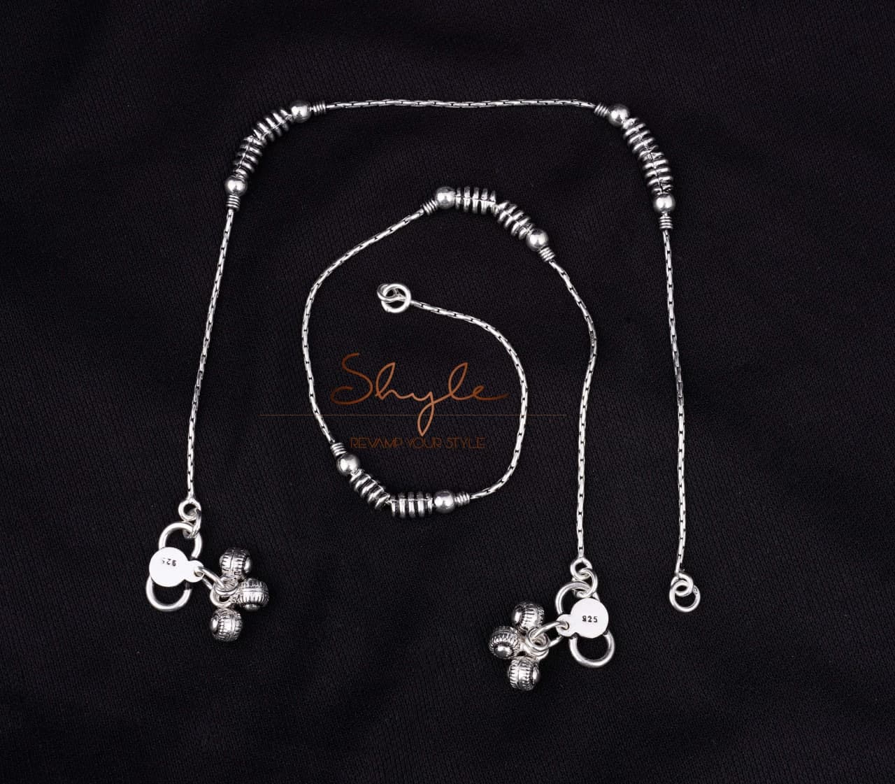 Moh Intricate Fine Everyday Anklet Pair