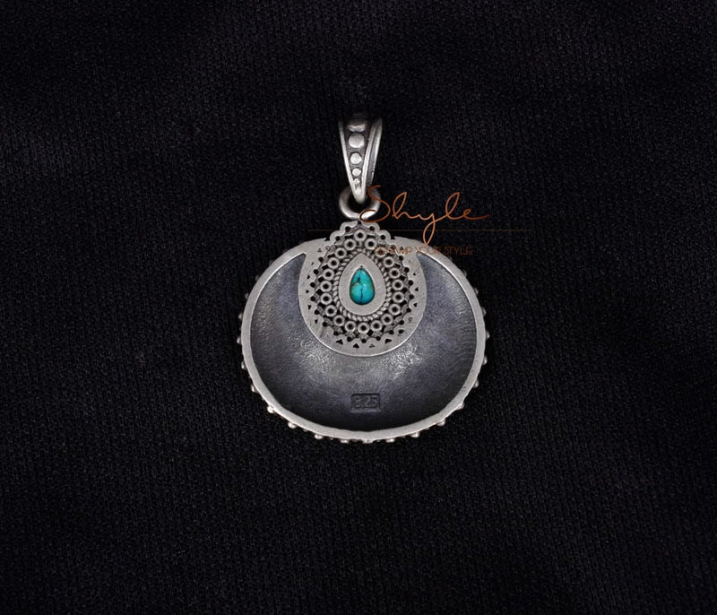 Moh Intricate Sea Shell Pendant