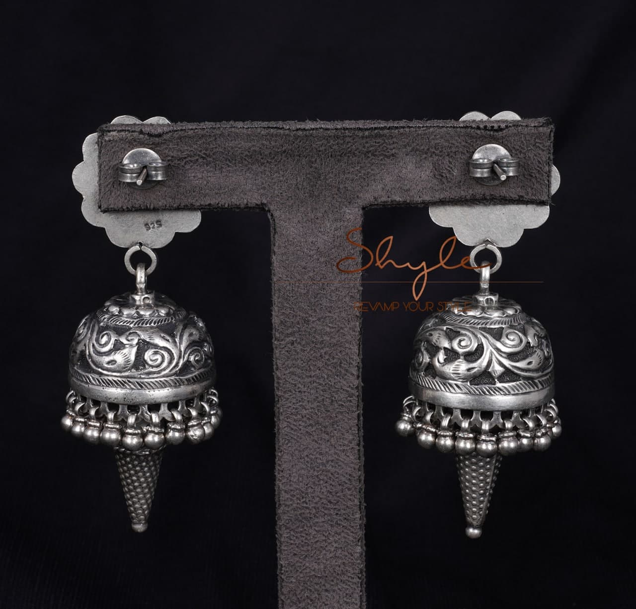 Dulari Chitai Intricate Rawa Drop Jhumka