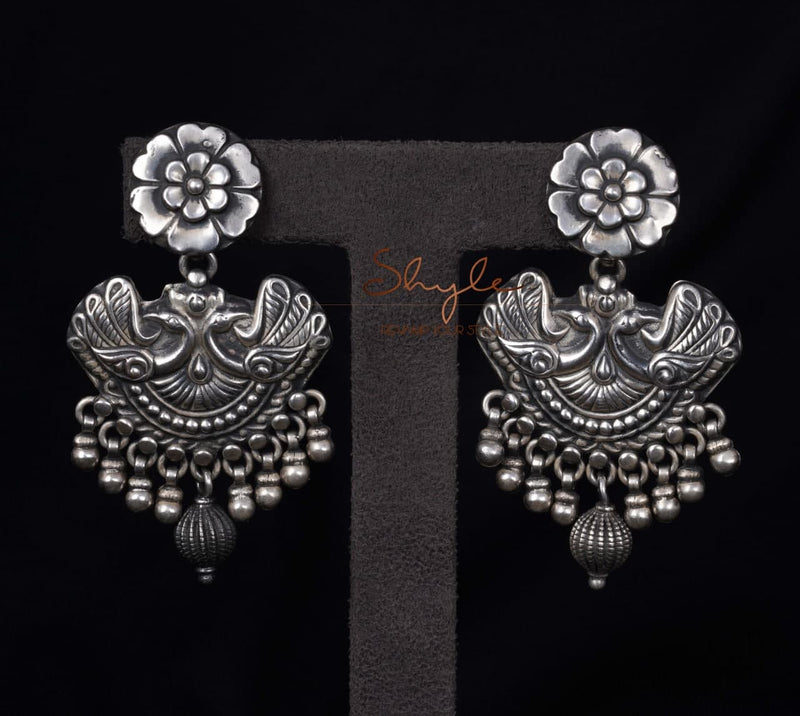 Mizoya Dual Peacock Detailed Earrings