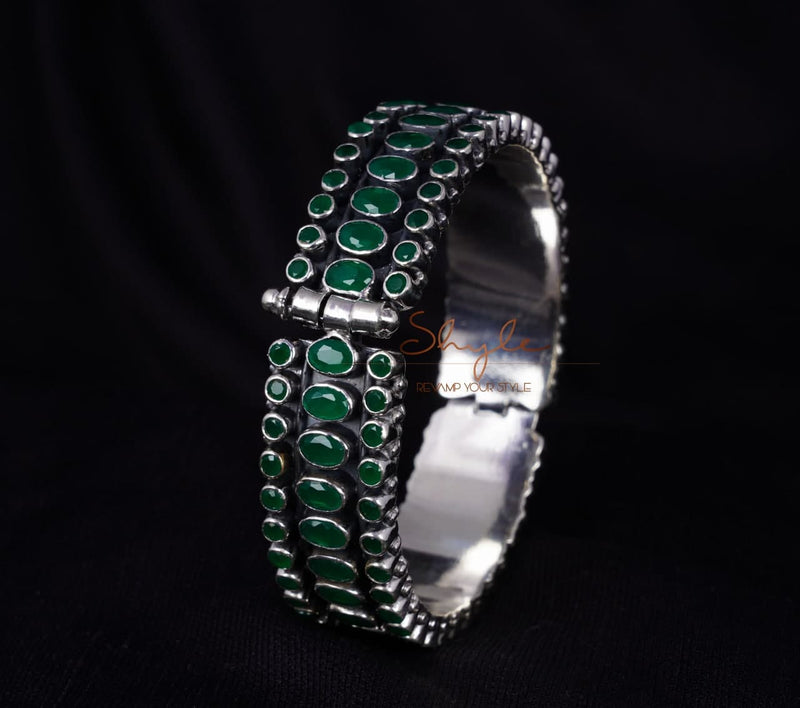 Tattva Hara Jadau Timeless Kada
