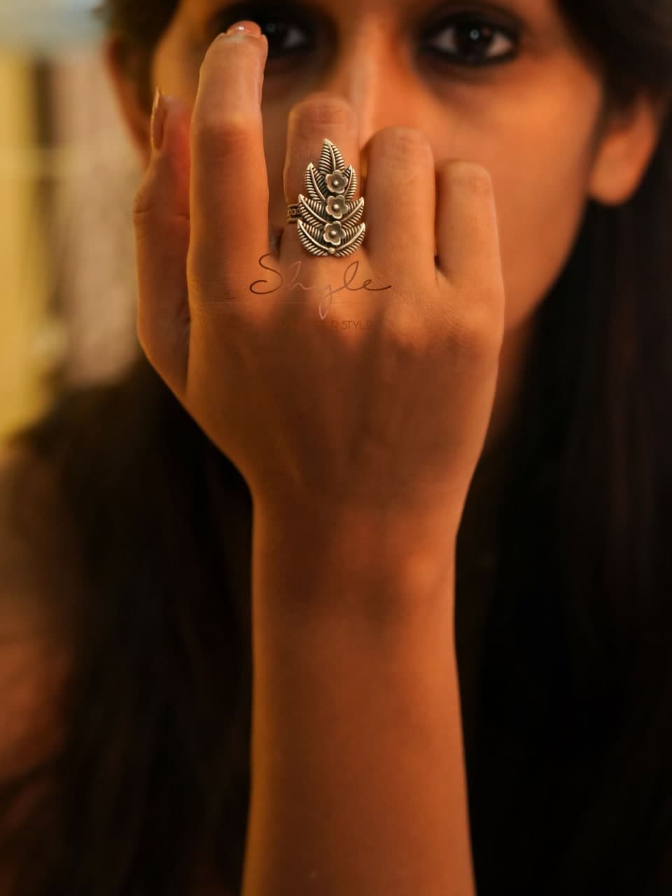 Moh Intricate Leaf Ring