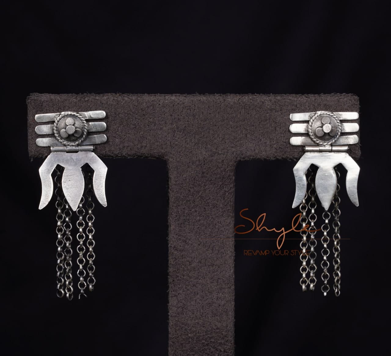 Moh Trishul Dangling Studs