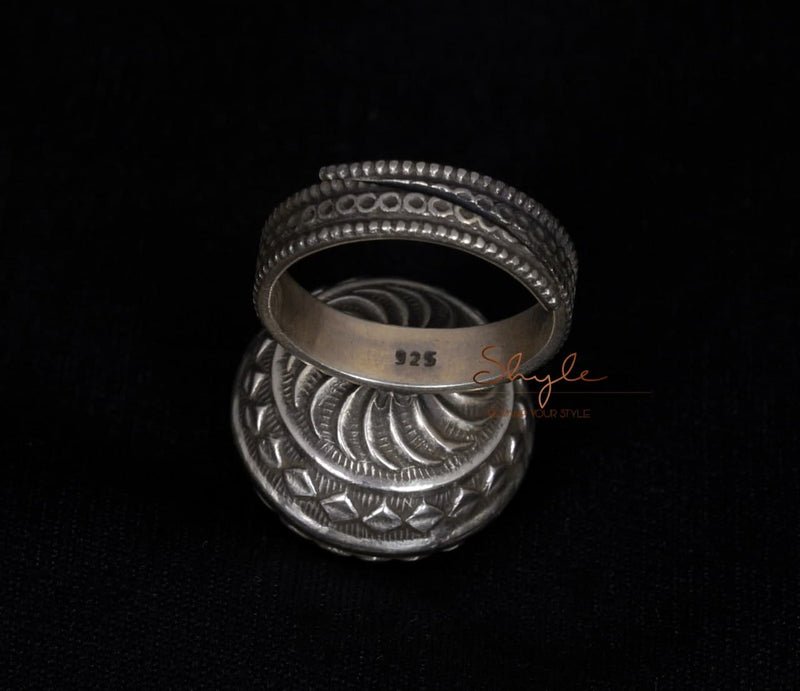 Mizoya Intricate Embossed Timeless Ring