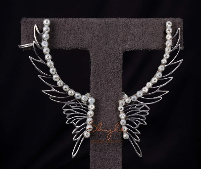 Mizoya Statement Wing Earcuff front