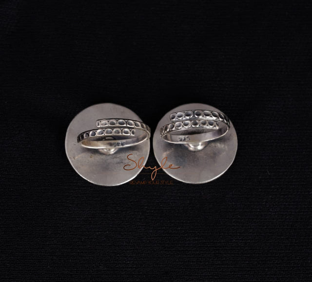 Mizoya Intricate flower Motif Toe Ring
