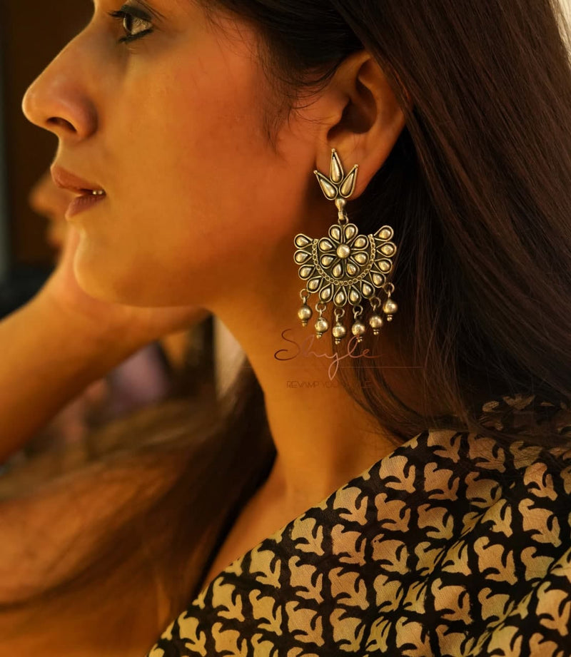 Mizoya Embossed Versatile Chandbalis model