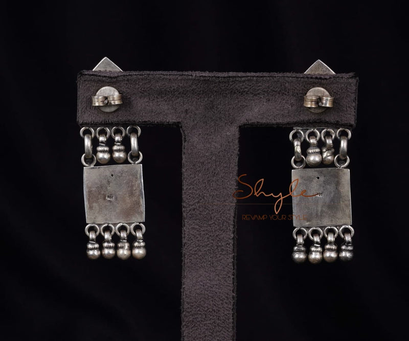 Moh Floral Detailed Layered Earrings back