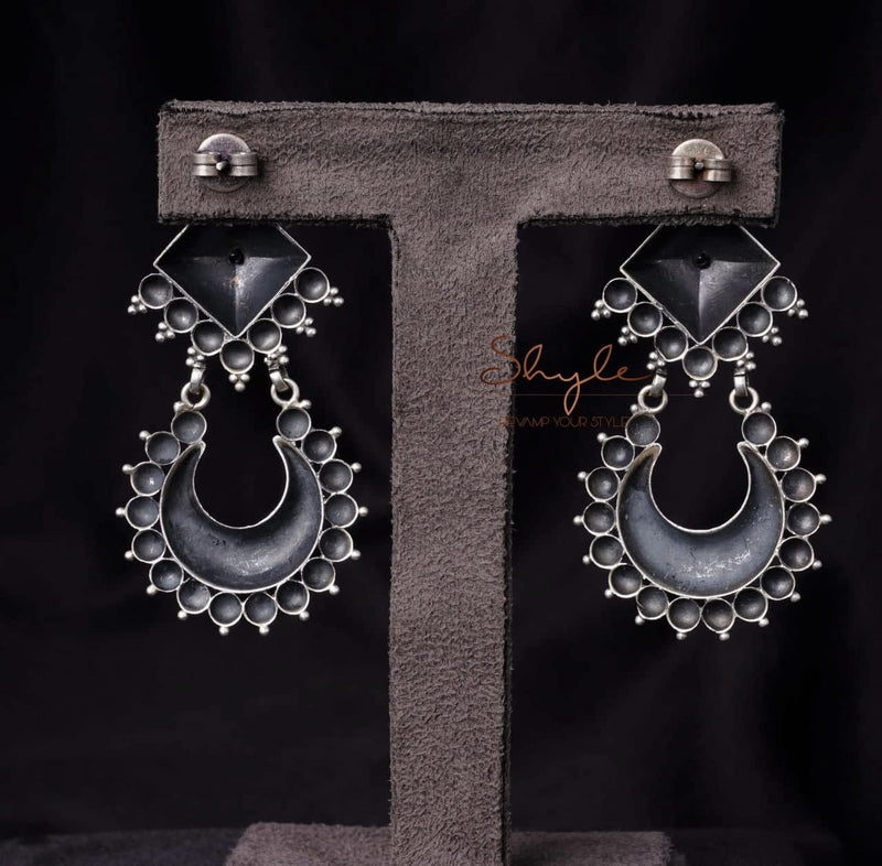 Mizoya Chandra Motif Drop Necklace Set