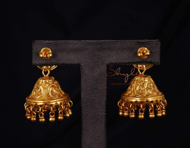 Tattva Gold Tone Chitai Classic Jhumka
