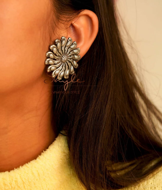 Moh Mini Parrot Studs