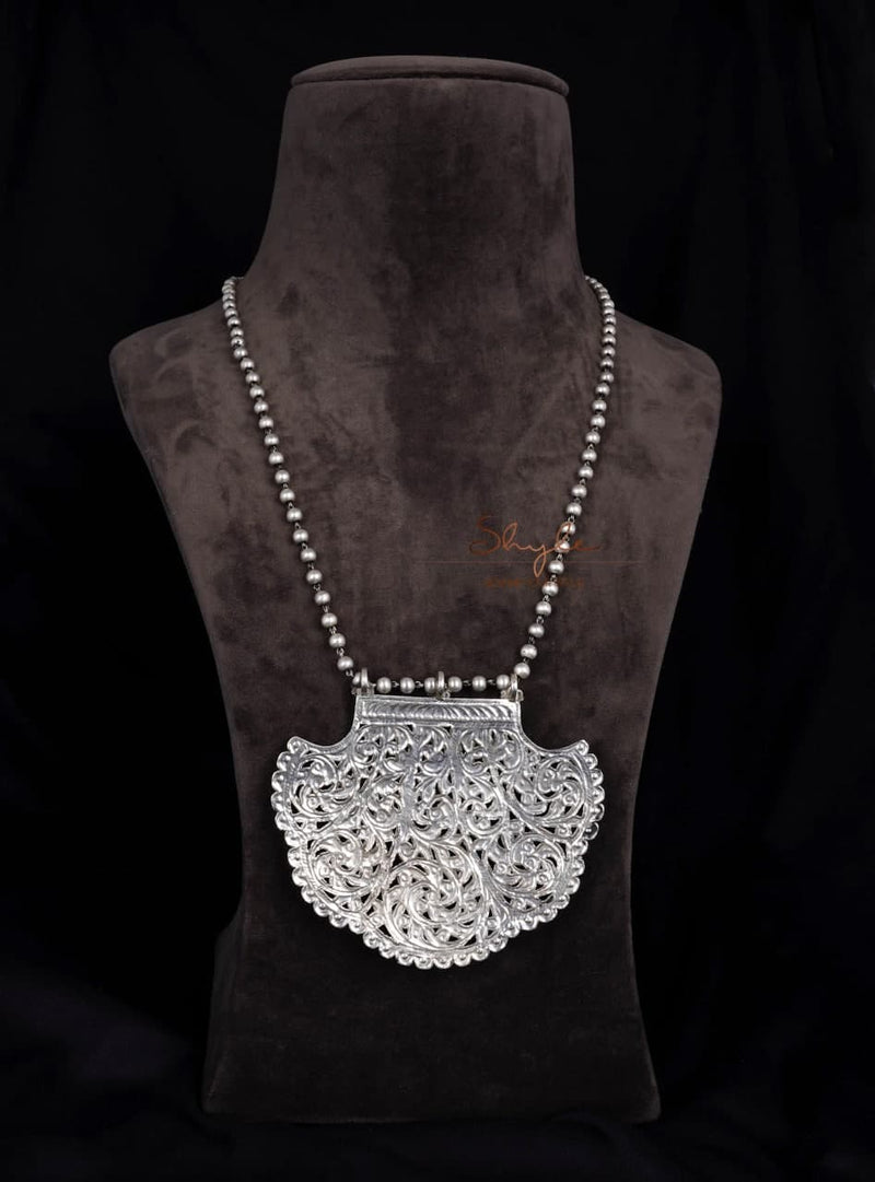 Mizoya Chitai Carved Grand Necklace